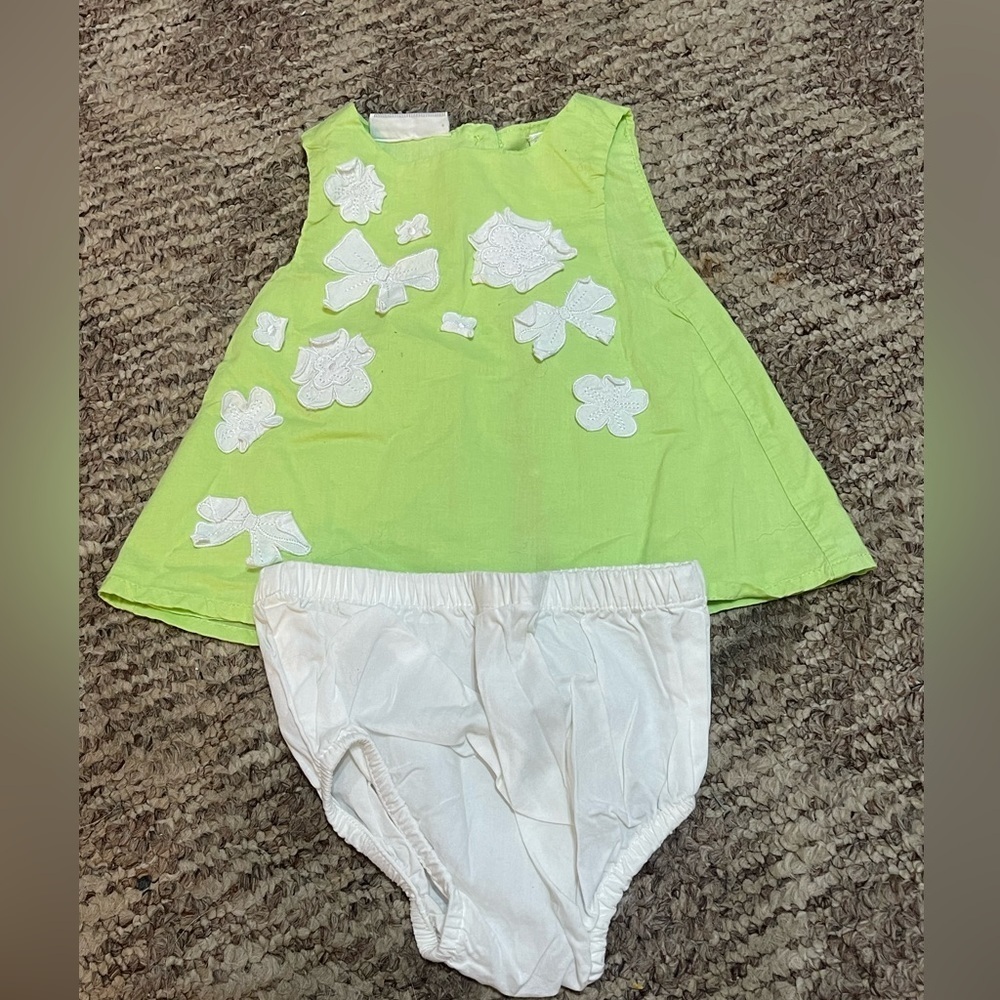 🌼4/$25🌼 First Impressions 0-3 Month Green Matching Set